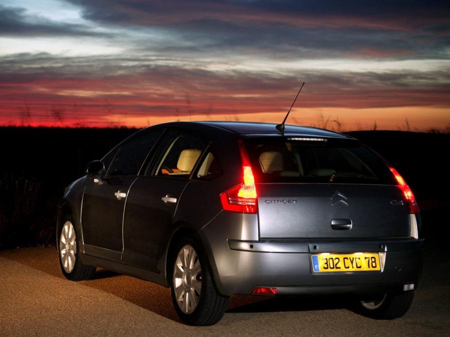  Citroen C4 Berline 2004 года  (фото 4 из 16)